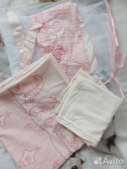 Комплект постельного белья в детскую кроватку