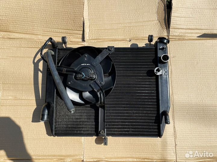 Радиатор вентилятор охлаждения Yamaha R1 2002-03