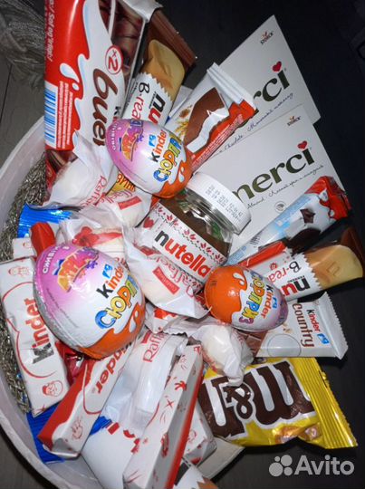 Сладкая и фруктовая корзина, коробка, подарок