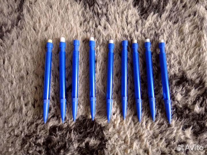 Линейки, ручки, карандаши, подставки, ножницы, нож