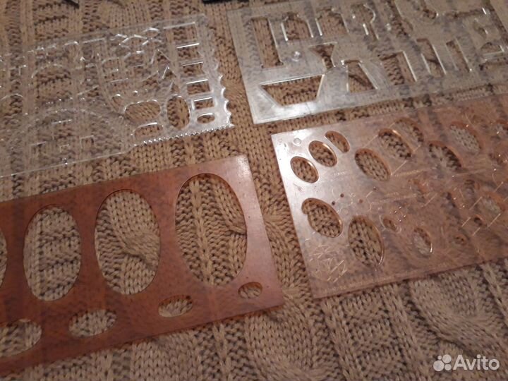 Канцелярские товары школьникам студентам учащимся