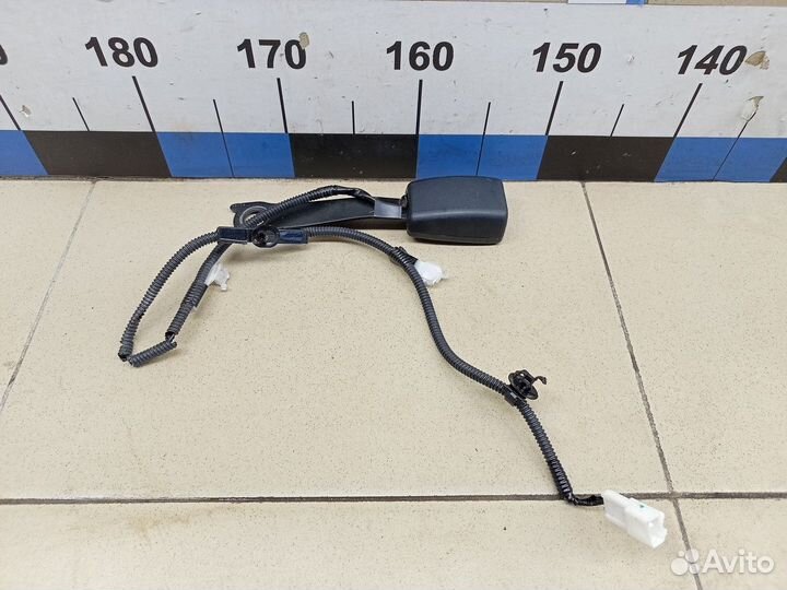 Ответная часть ремня безопасности RAV 4 2013