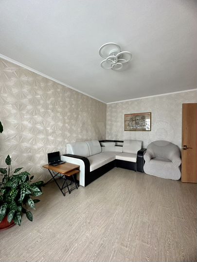 2-к. квартира, 51,2 м², 9/16 эт.