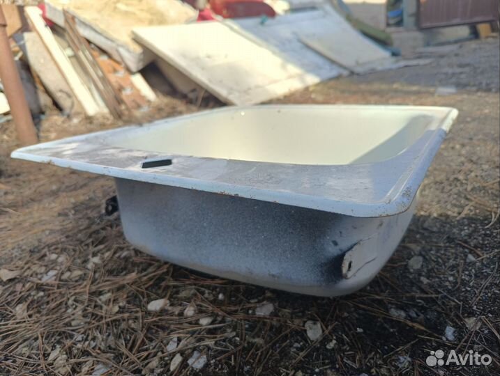 Раковина железная эмалированная