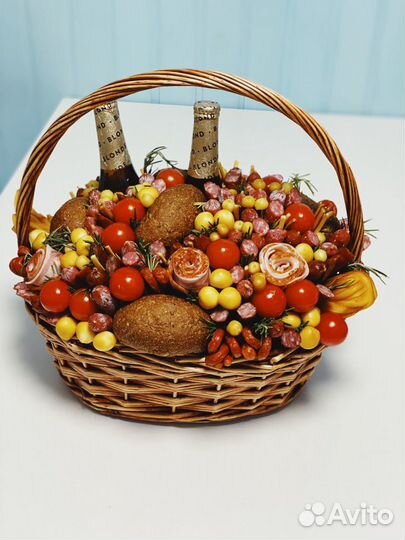 Мужской букет подарочная корзина