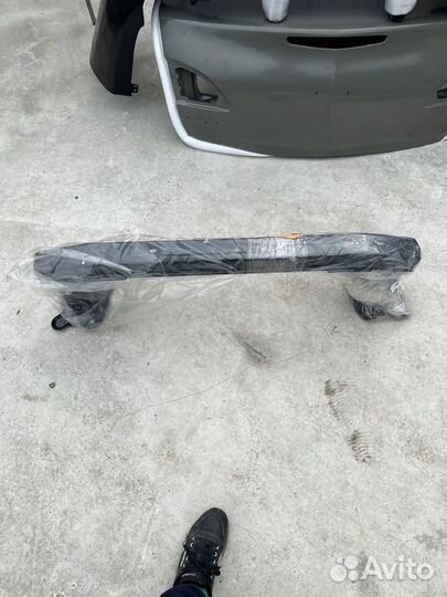 Усилитель бампера