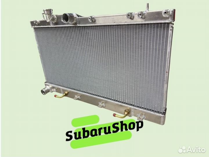 Радиатор охлаждения двигателя Subaru GDB 2000