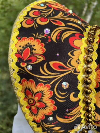 Кокошник ручной работы