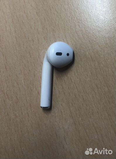 AirPods 2 - левый наушник