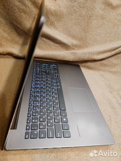 15.6/FHD/i3/12Gb/ssd/Gтх 940