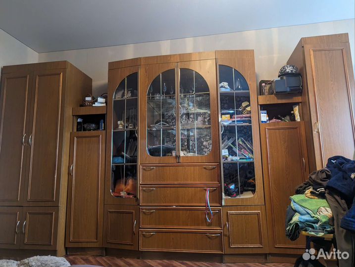 Стенка в гостиную бу