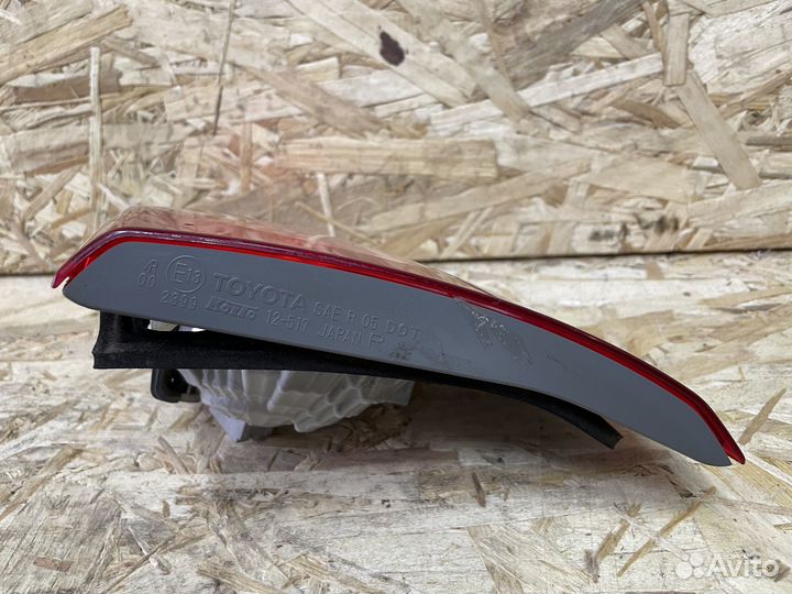 Фонарь задний правый в крышку Toyota Corolla 150