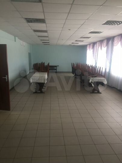 Сдам часть здания, 390 м²