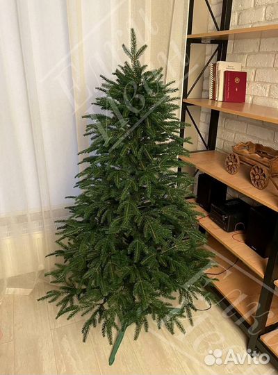 Елка искусственная