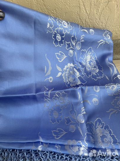 Шаль-платок СССР с бахромой.Скатерть.ссср