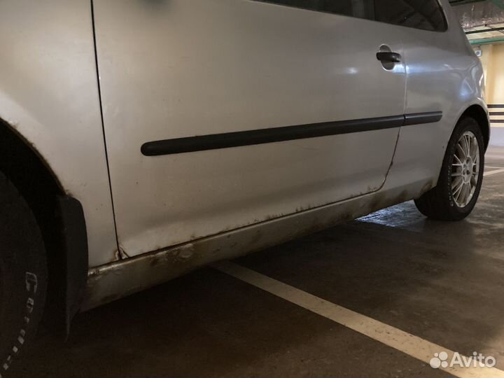 Volkswagen Golf 1.4 МТ, 2004, 301 775 км