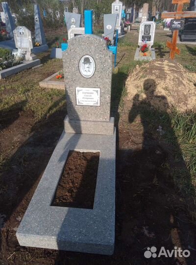 Памятники. Мраморная крошка