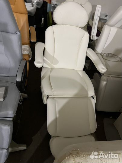 Косметологическое кресло Bentlon gold 4 мотора