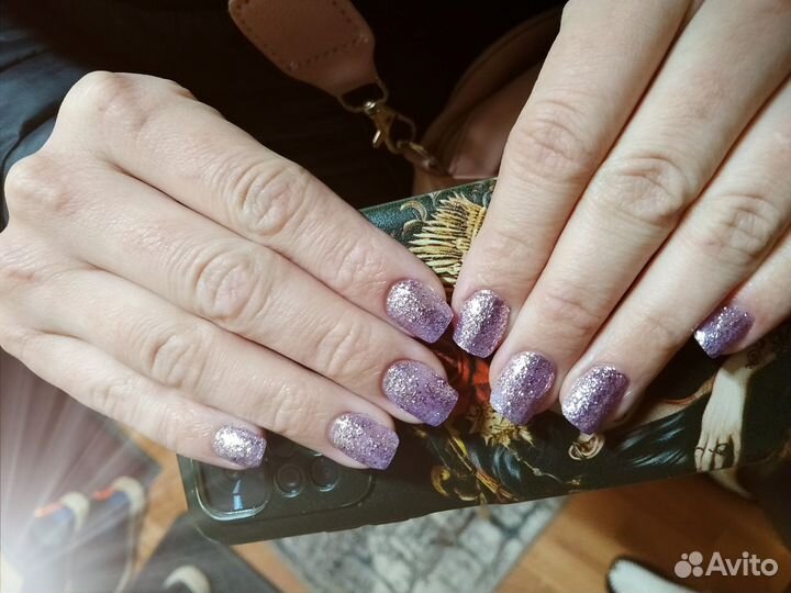 Модель на маникюр