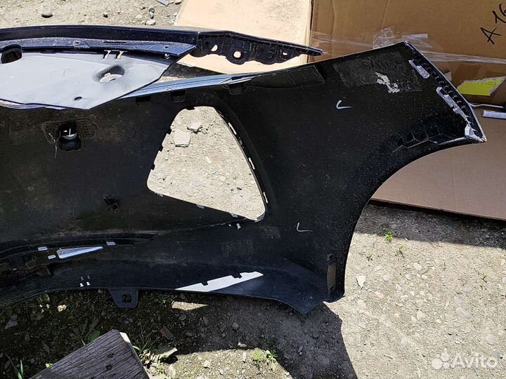 Передний бампер Hyundai Genesis G70