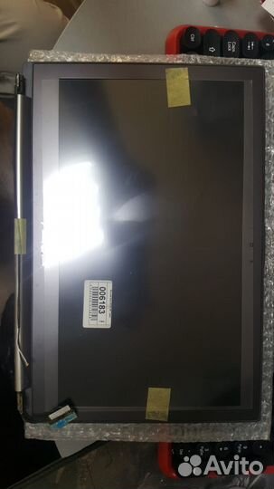 Крышка ноутбука UX31 в сборе (матрица петли шлейф)