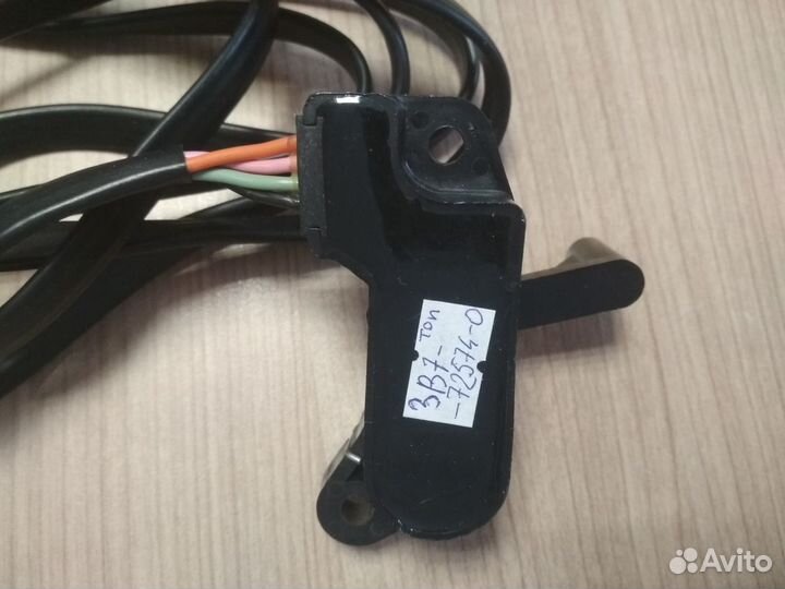 Датчик гидроподъема Tohatsu 3B7-72574-0