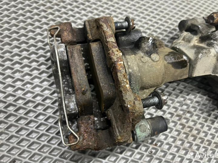 Суппорта тормозные задние Ford focus 2