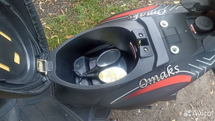 Скутер omax JJ 50Q