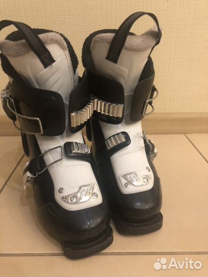 Горнолыжные ботинки