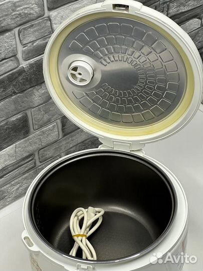 Мультиварка Scarlett SC-410