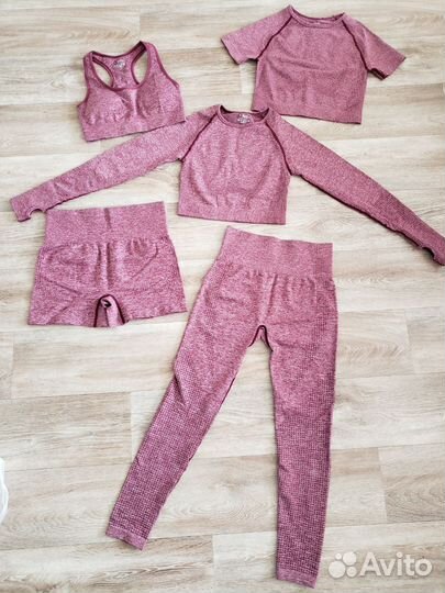 Костюм женский для фитнеса