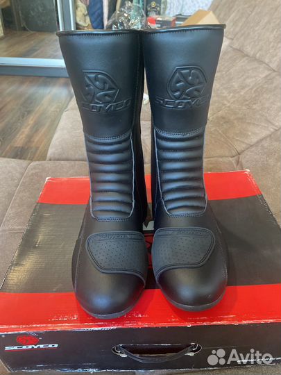 Мотоциклетные ботинки