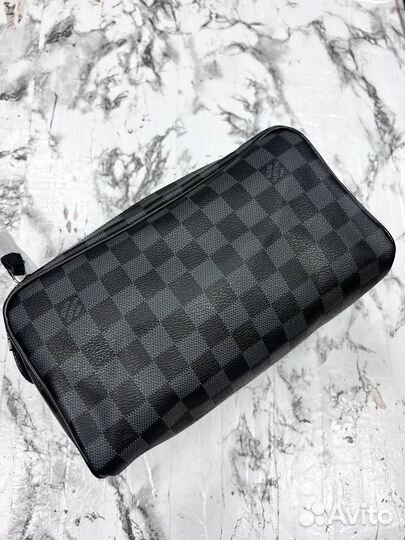 Несессер женский louis vuitton Dopp Kit