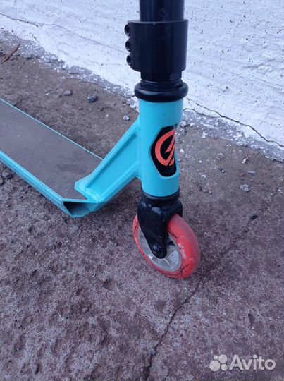 Трюковой самокат