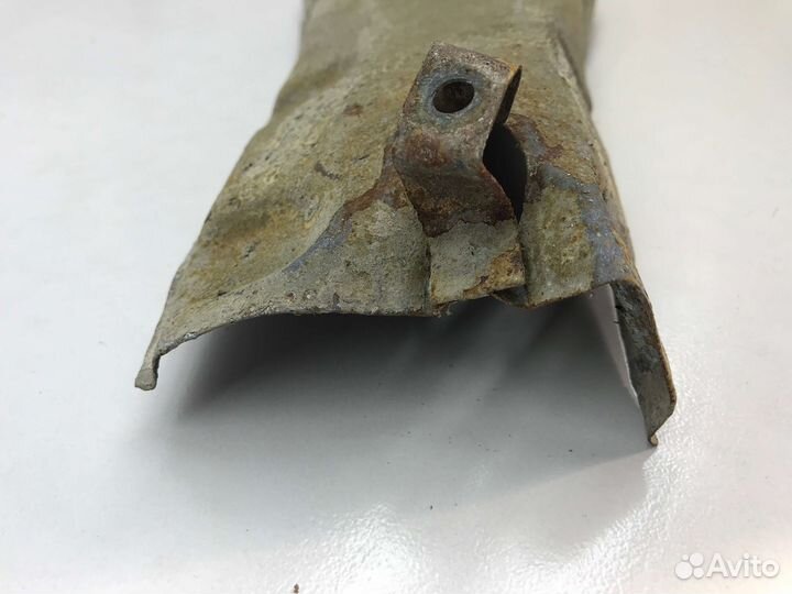 Кожух выхлопной Daihatsu Gran Move 2000 г.в