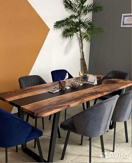 Компьютерный стол 'Democratic Application'