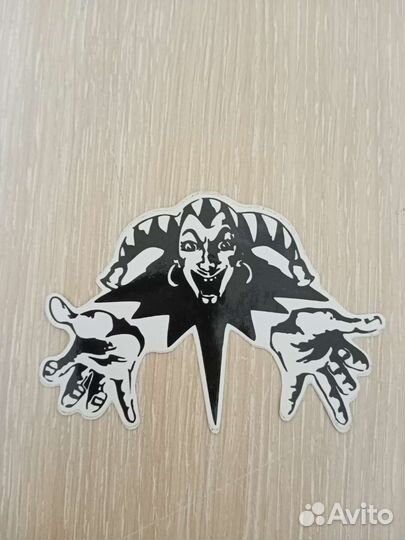 Наклейки на авто