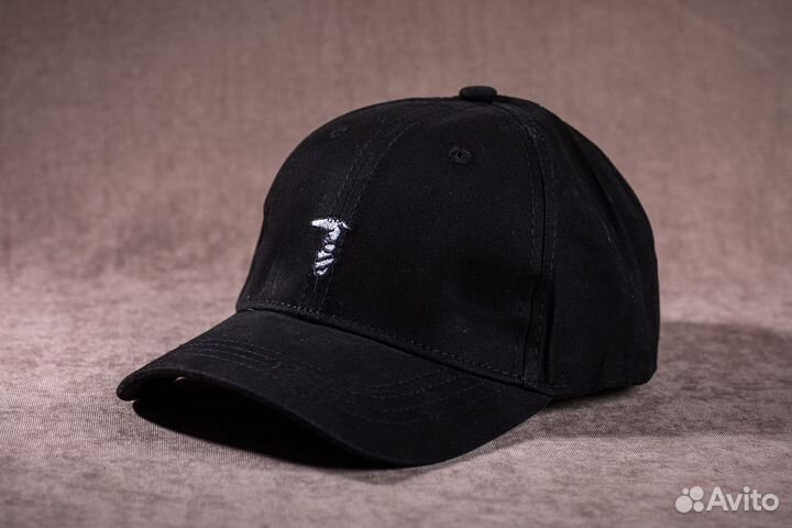 Бейсболка мужская trussardi