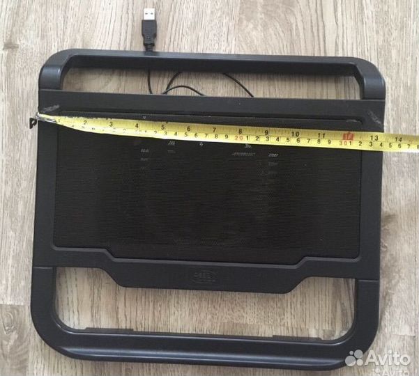 Подставка с охлаждением