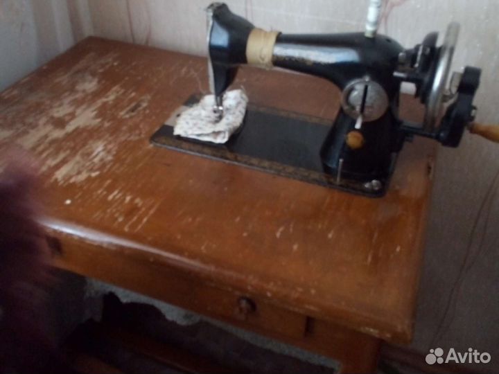 Швейная машина Подольск ручная бу