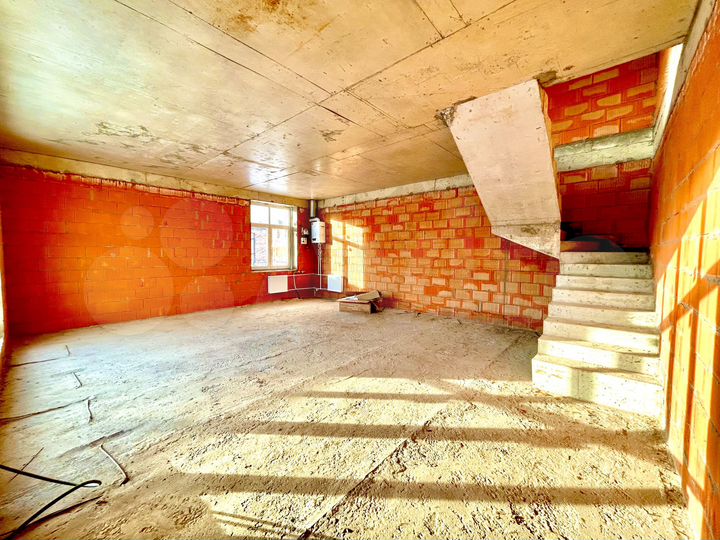 Таунхаус 101 м² на участке 2 сот.