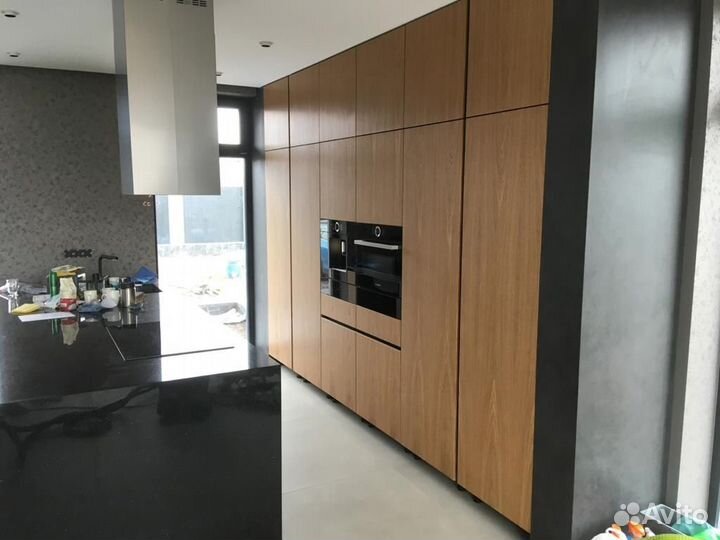 Кухня большая из дерева / Мебель для кухни