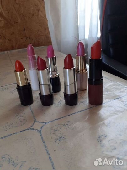 Помада продаю