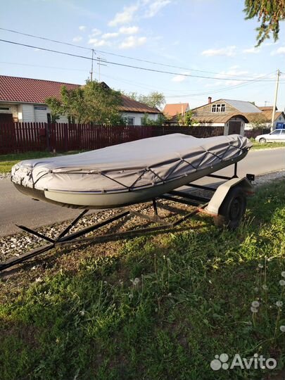 Лодочный прицеп