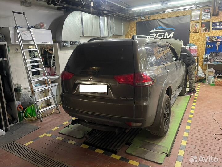 Заднее стекло Mitsubishi Pajero Sport 2 (KH0) 5D