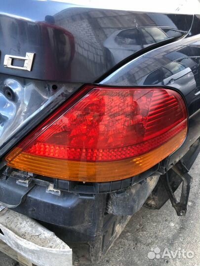 Фонарь задний правый BMW 7 E65/E66/E67 2003