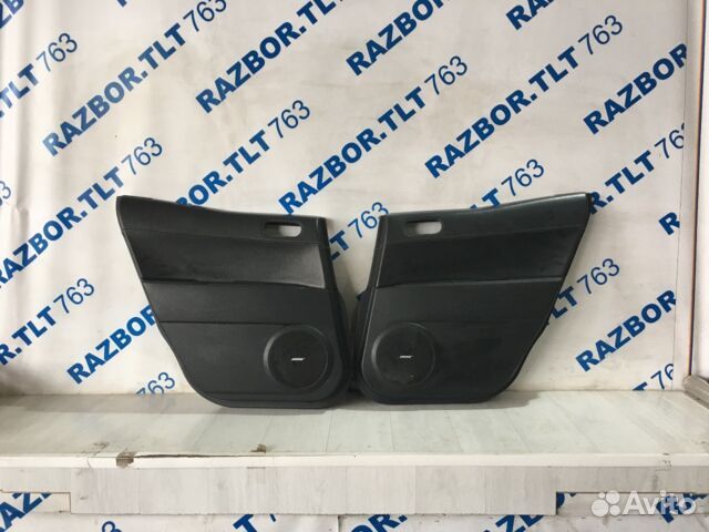 Обивка задней двери mazda CX-7