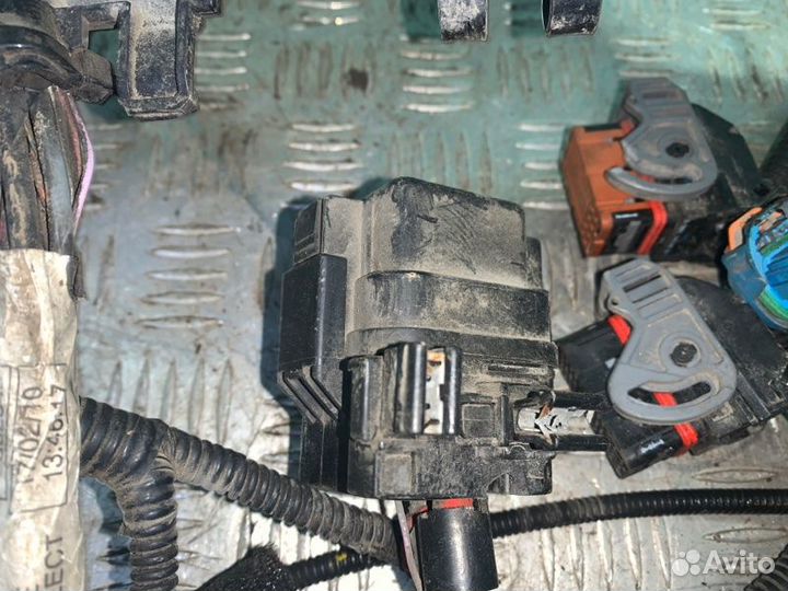 Проводка подкапотная Renault Fluence седан 1.6