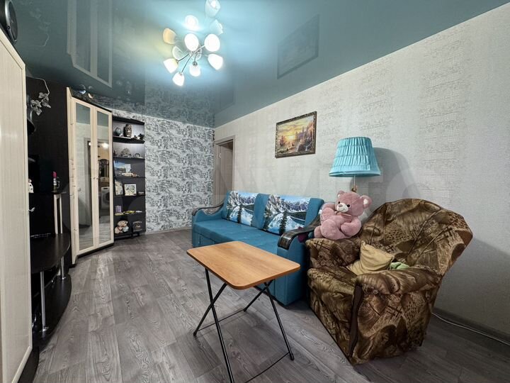 3-к. квартира, 56 м², 2/5 эт.