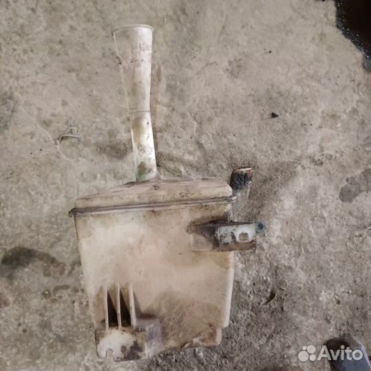 Бачок гур Nissan Primera P-11 2.0 1997